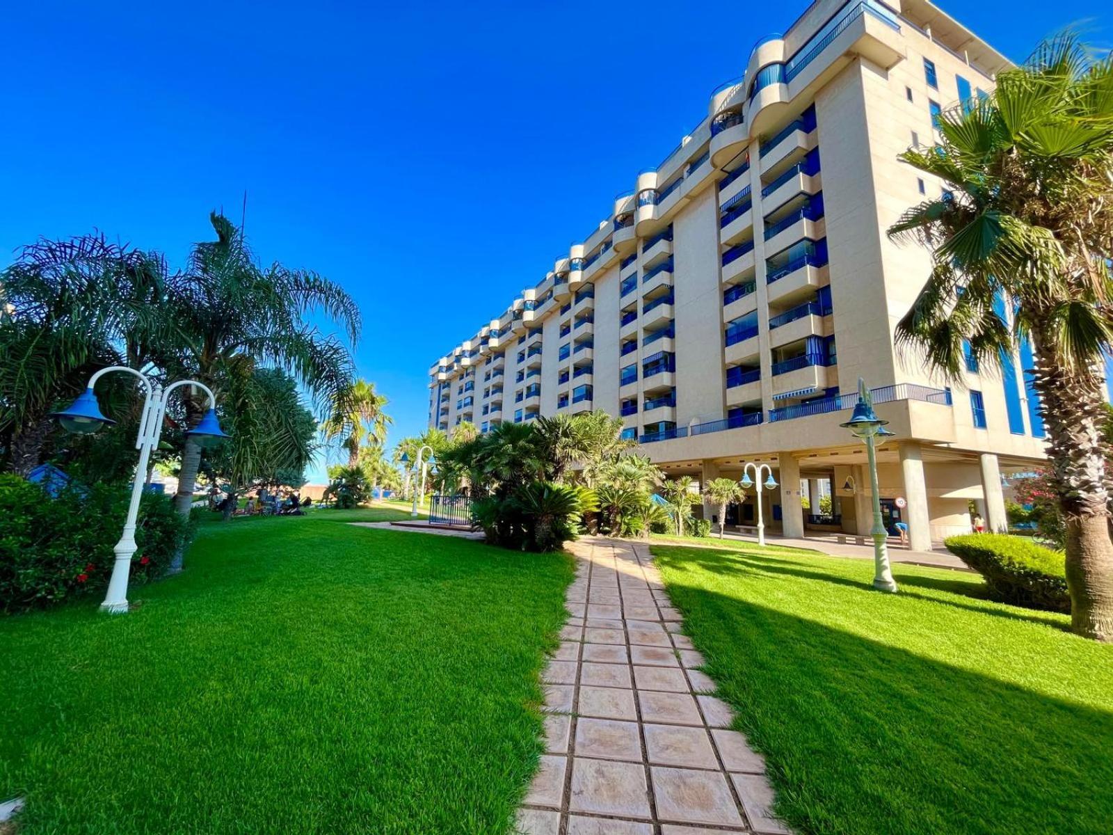 Blue Beach Apartment+Oceanview+Private Parking Valencia Eksteriør billede